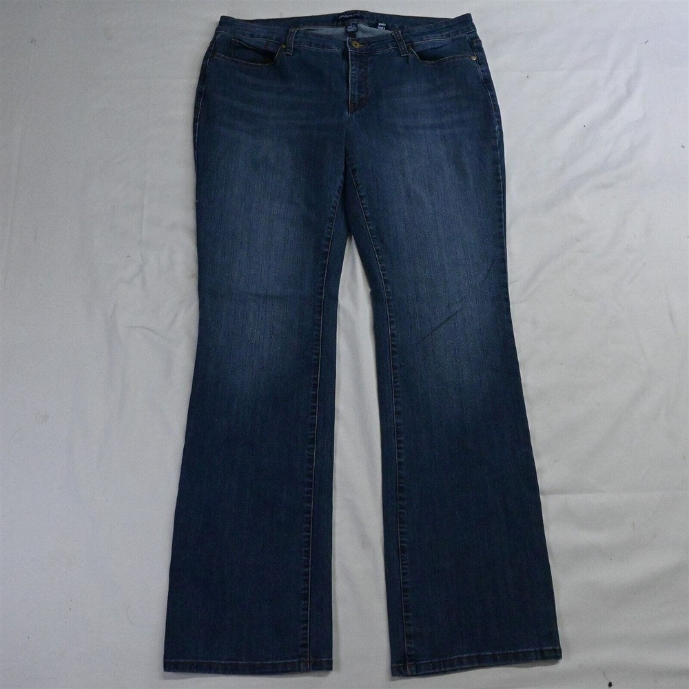 Bandolino 12 Robbie Bootcut Medium Wash Stretch‎ Denim Jeans